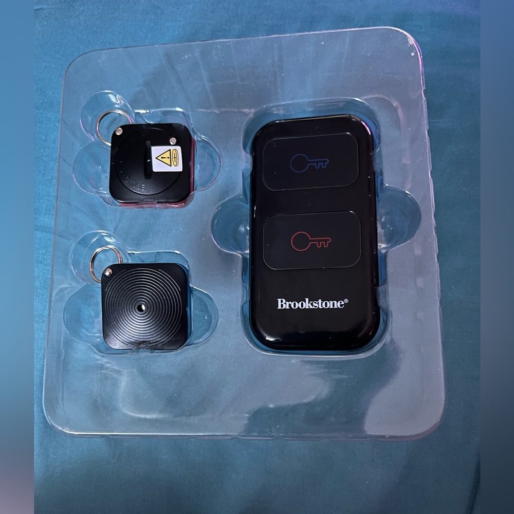 Brookstone Wireless Key Finder New in box - Picture 5 of 7